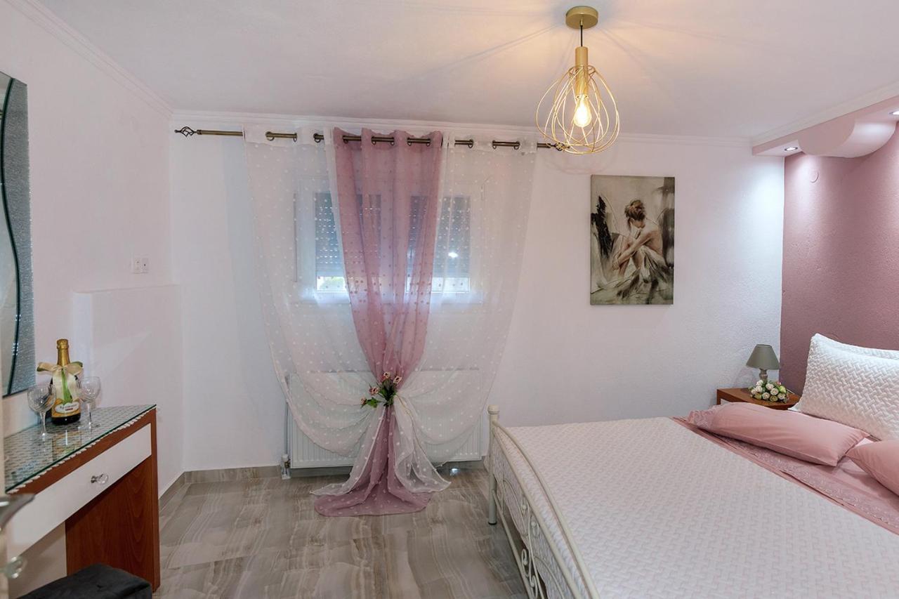 Rentinis Apartments Никити Экстерьер фото